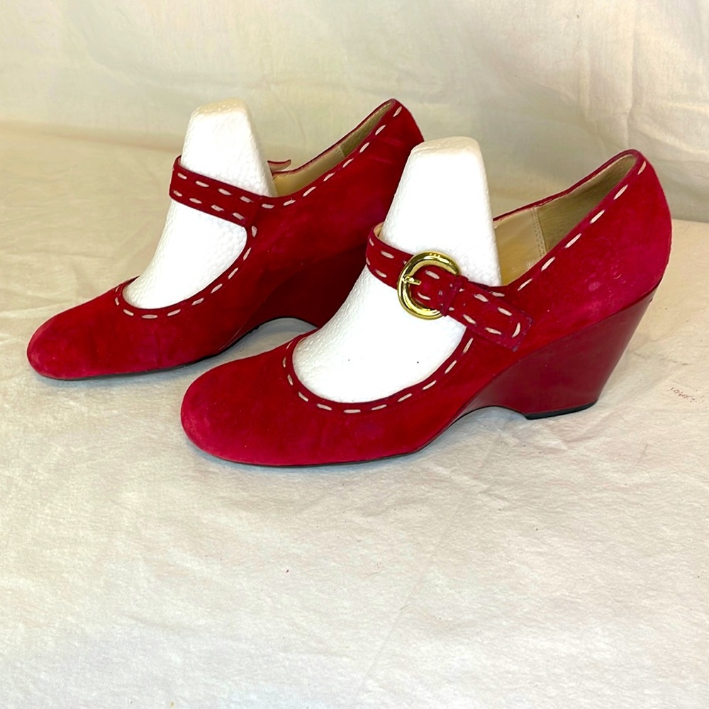 Red Suede Franco Sarto Patent Wedge Cross Buckle Holiday Shoe Heel Size 9.5